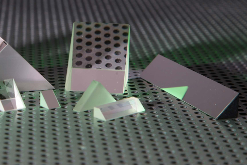 Right-angle prism
